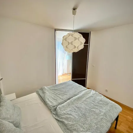 Sunny 100 With Views Close To The Centre Vienna Gate * Bratislava