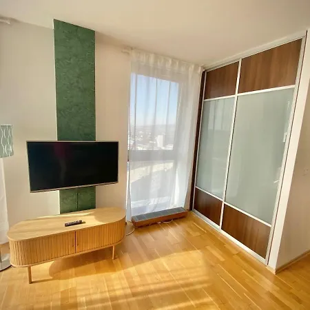 Sunny 100 With Views Close To The Centre Vienna Gate Bratislava